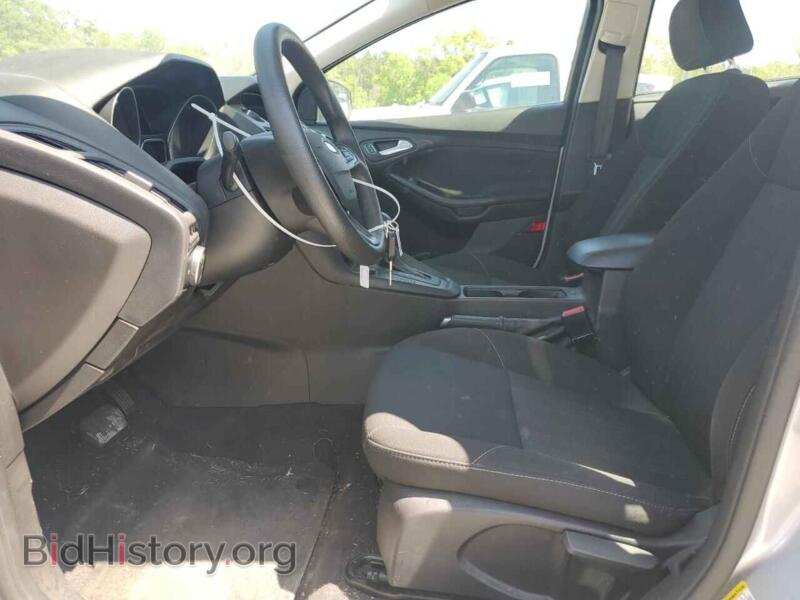 2017 Ford FOCUS (VIN 1FADP3F28HL315474) — photo 7 of 12