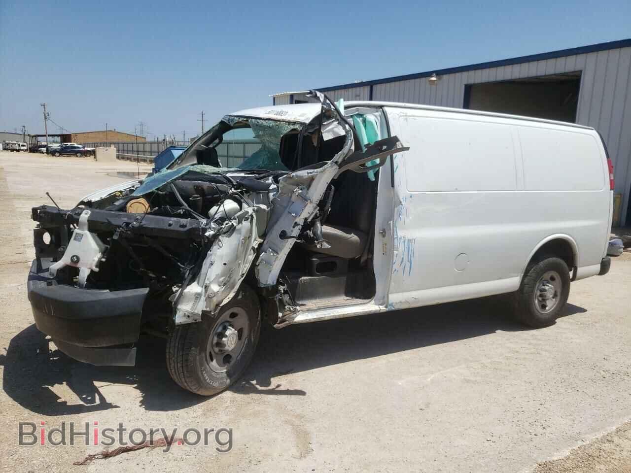 Photo 1GCWGAFF0H1134469 - CHEVROLET EXPRESS 2017