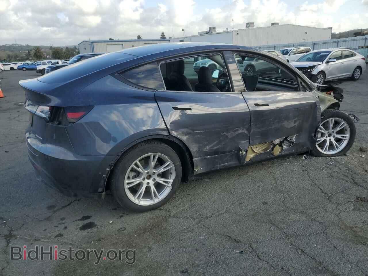2023 TESLA MODEL Y - VIN: 7SAYGDEE1PF585227 - Фото 3