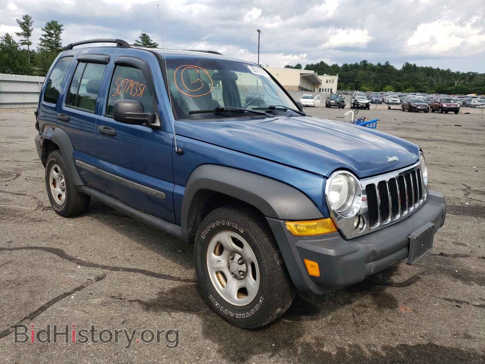 Photo 1J4GL48K56W236131 - JEEP LIBERTY 2006