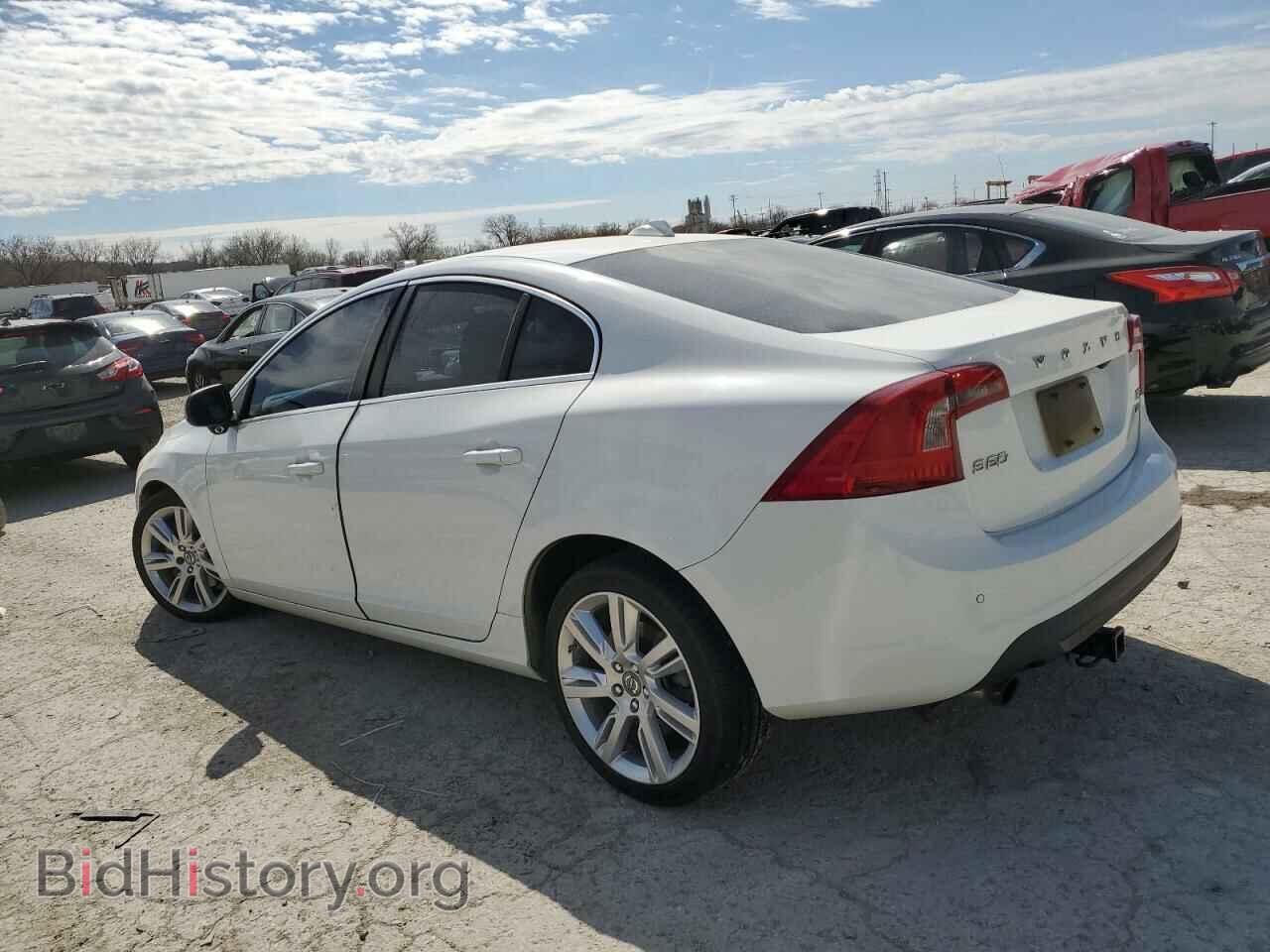 2011 VOLVO S60 - VIN: YV1902FH3B2017764 - Фото 2