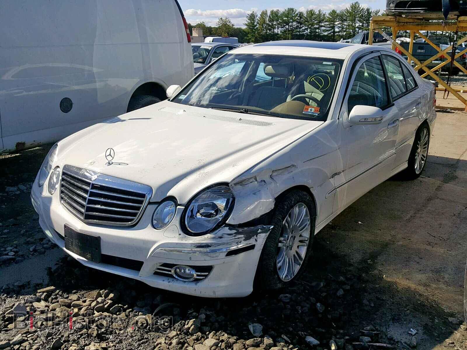 2008 MERCEDES-BENZ E CLASS - VIN: WDBUF56X58B289392 - Фото 2