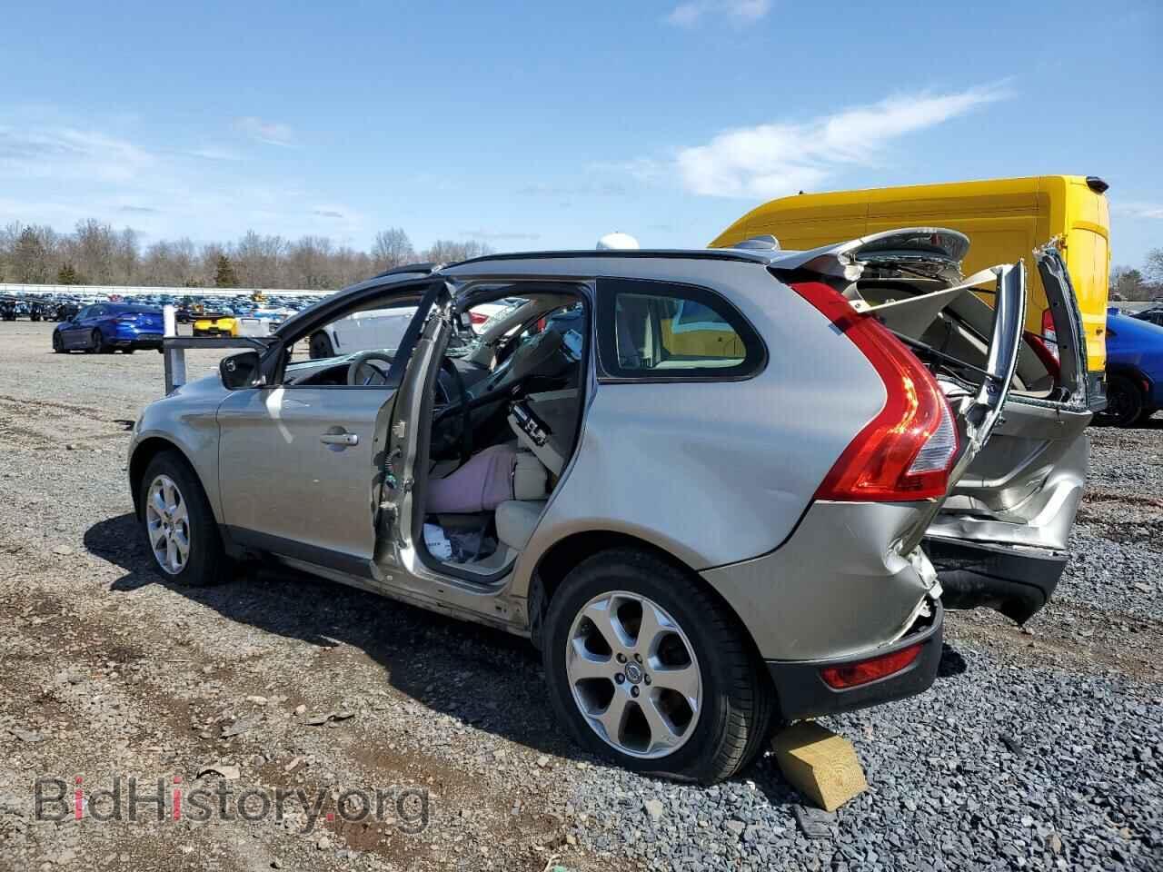2013 VOLVO XC60 - VIN: YV4940DZ4D2406357 - Фото 2