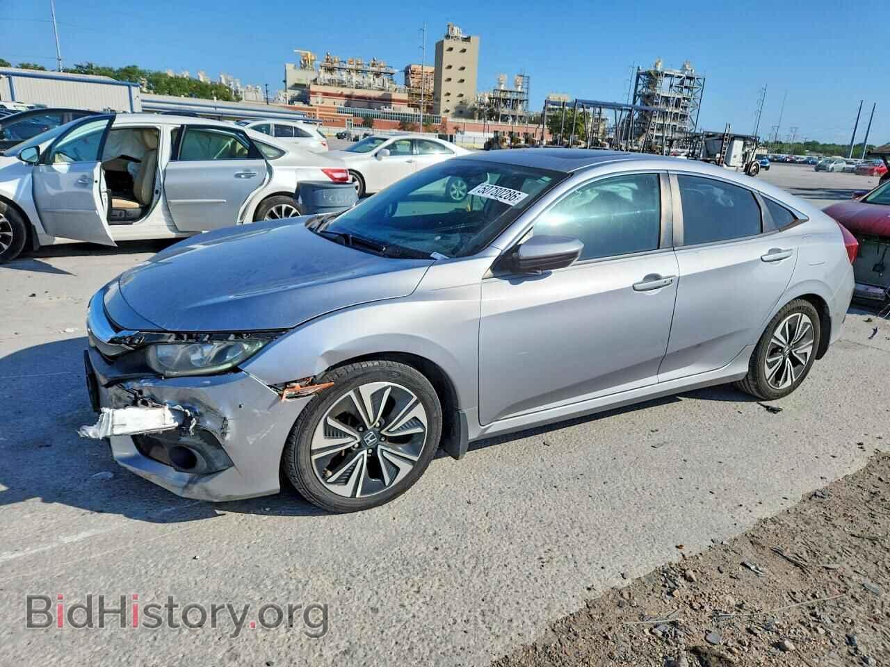 Photo 2HGFC1F44HH654252 - HONDA CIVIC 2017