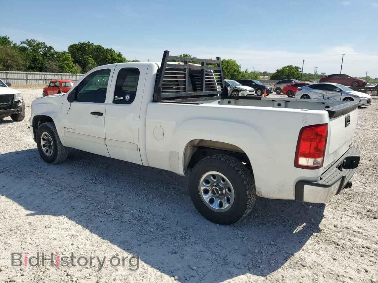 2008 GMC SIERRA - VIN: 1GTEC19CX8Z308011 - Photo 2