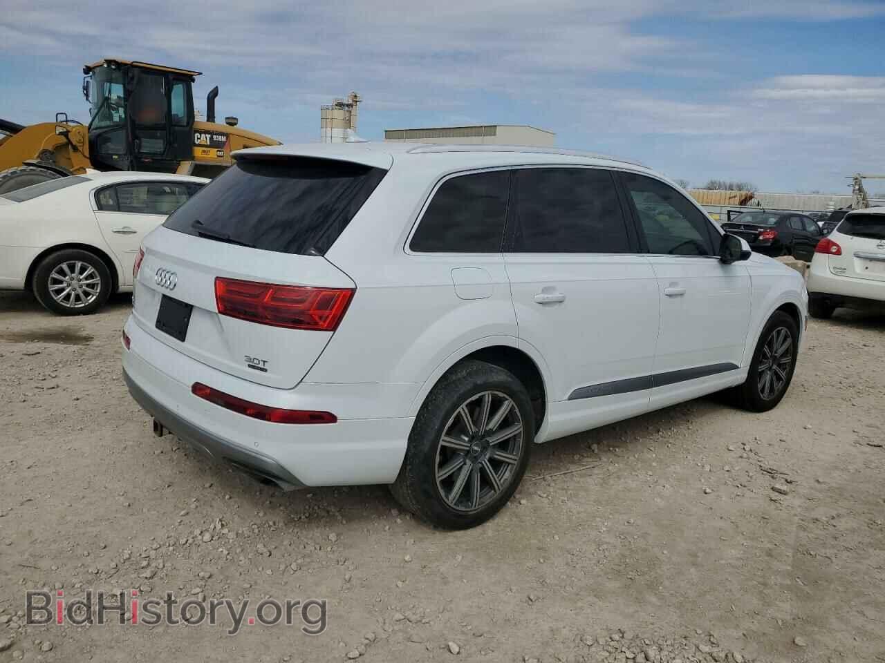 2017 AUDI Q7 - VIN: WA1VAAF76HD031202 - Фото 3