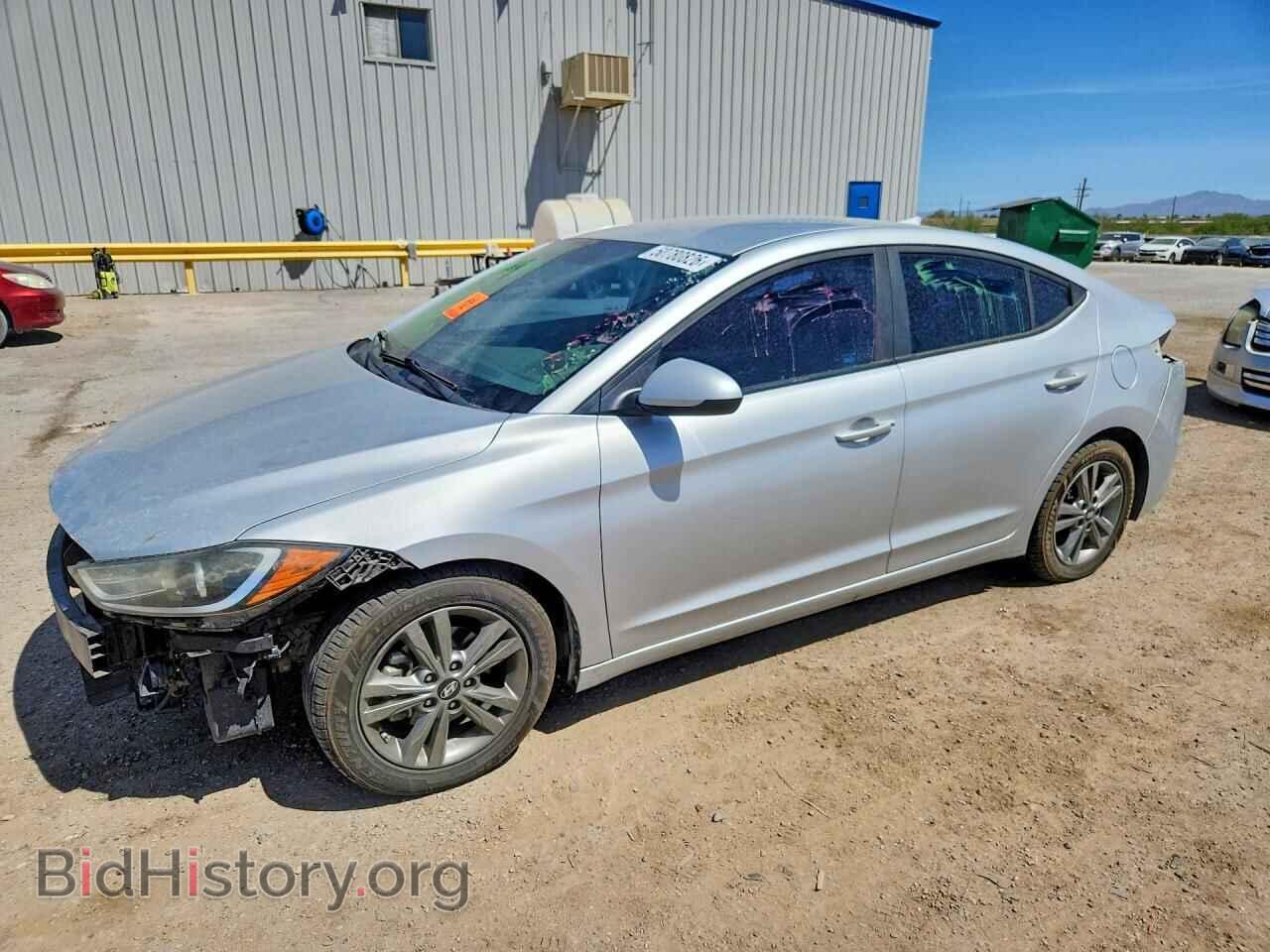 Фотография 5NPD84LF2HH024140 - HYUNDAI ELANTRA 2017