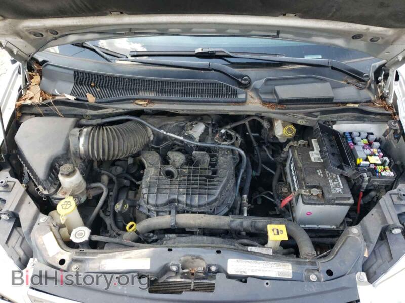 2011 Chrysler MINIVAN (VIN 2A4RR8DG0BR615122) — photo 7 of 10