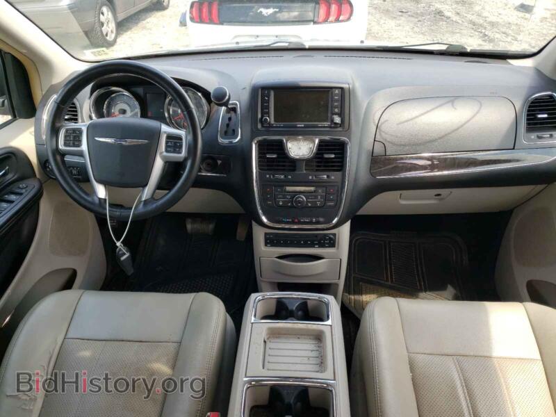 2011 Chrysler MINIVAN (VIN 2A4RR8DG0BR615122) — photo 9 of 10