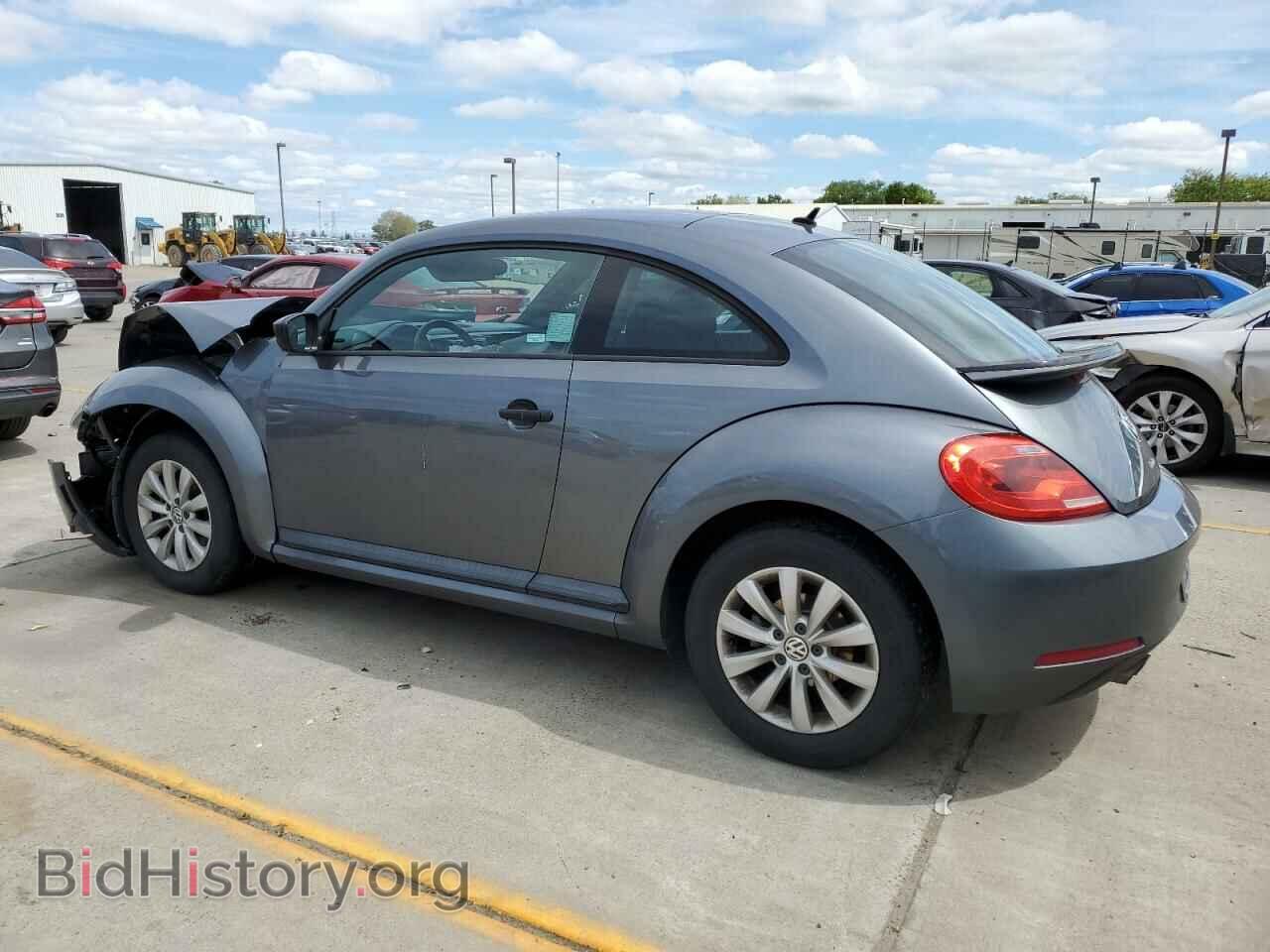 2016 VOLKSWAGEN BEETLE - VIN: 3VWF17AT8GM628269 - Фото 2