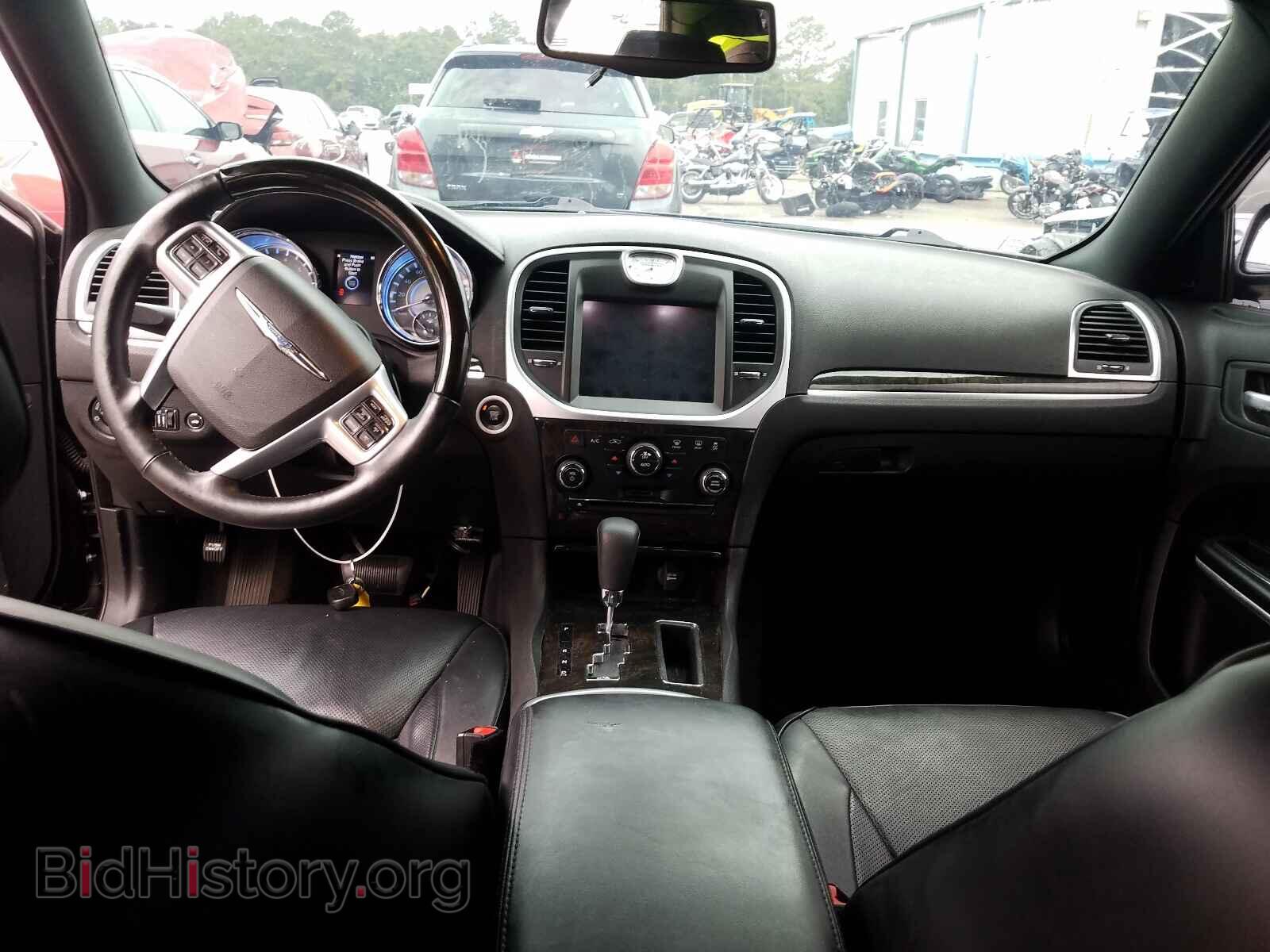2014 CHRYSLER 300 - VIN: 2C3CCAET0EH103293 - Фото 9