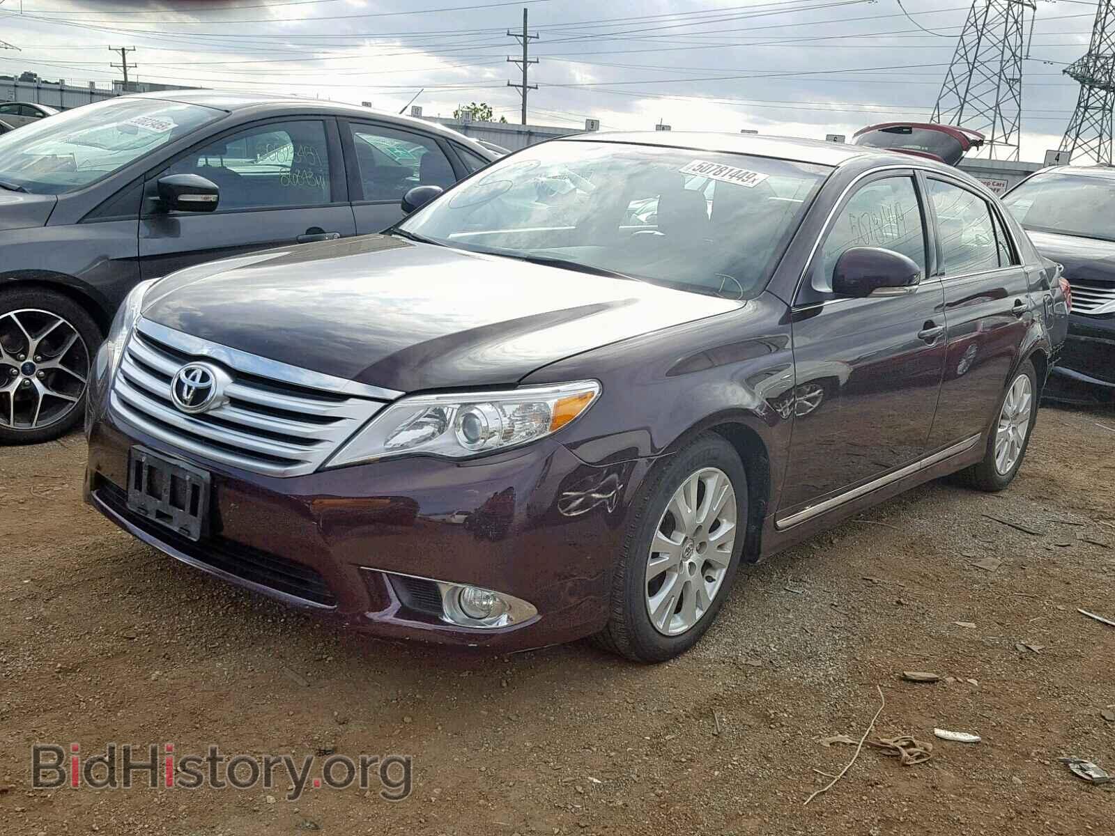 2011 TOYOTA AVALON - VIN: 4T1BK3DBXBU379449 - Фото 2