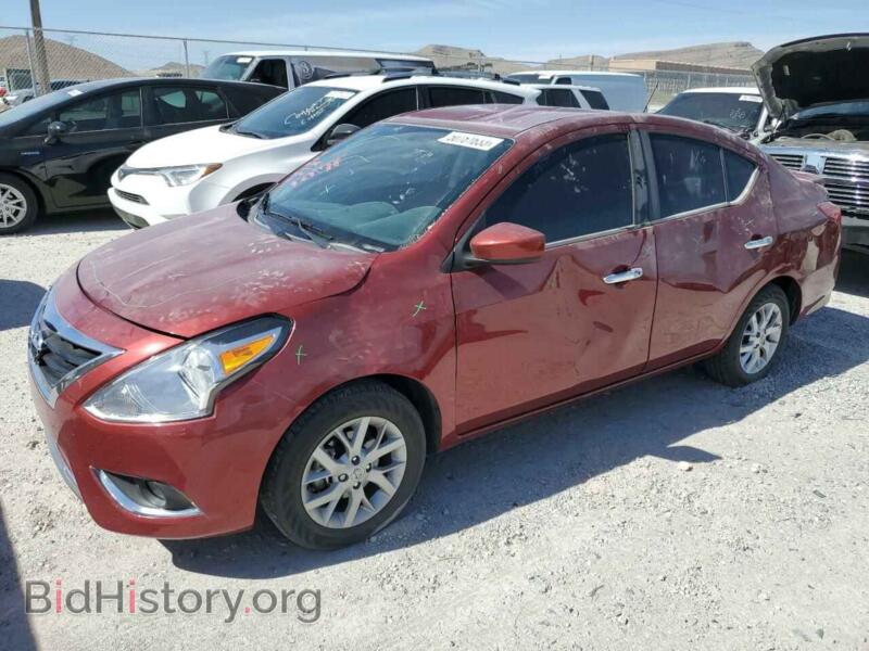 2018 Nissan VERSA Versa S (VIN 3N1CN7AP1JL859639) — photo 1 of 12, Copart, damage: frame damage