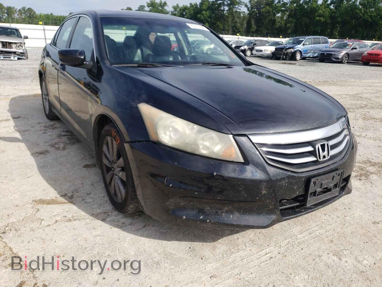 Photo 1HGCP2F84BA004312 - HONDA ACCORD 2011