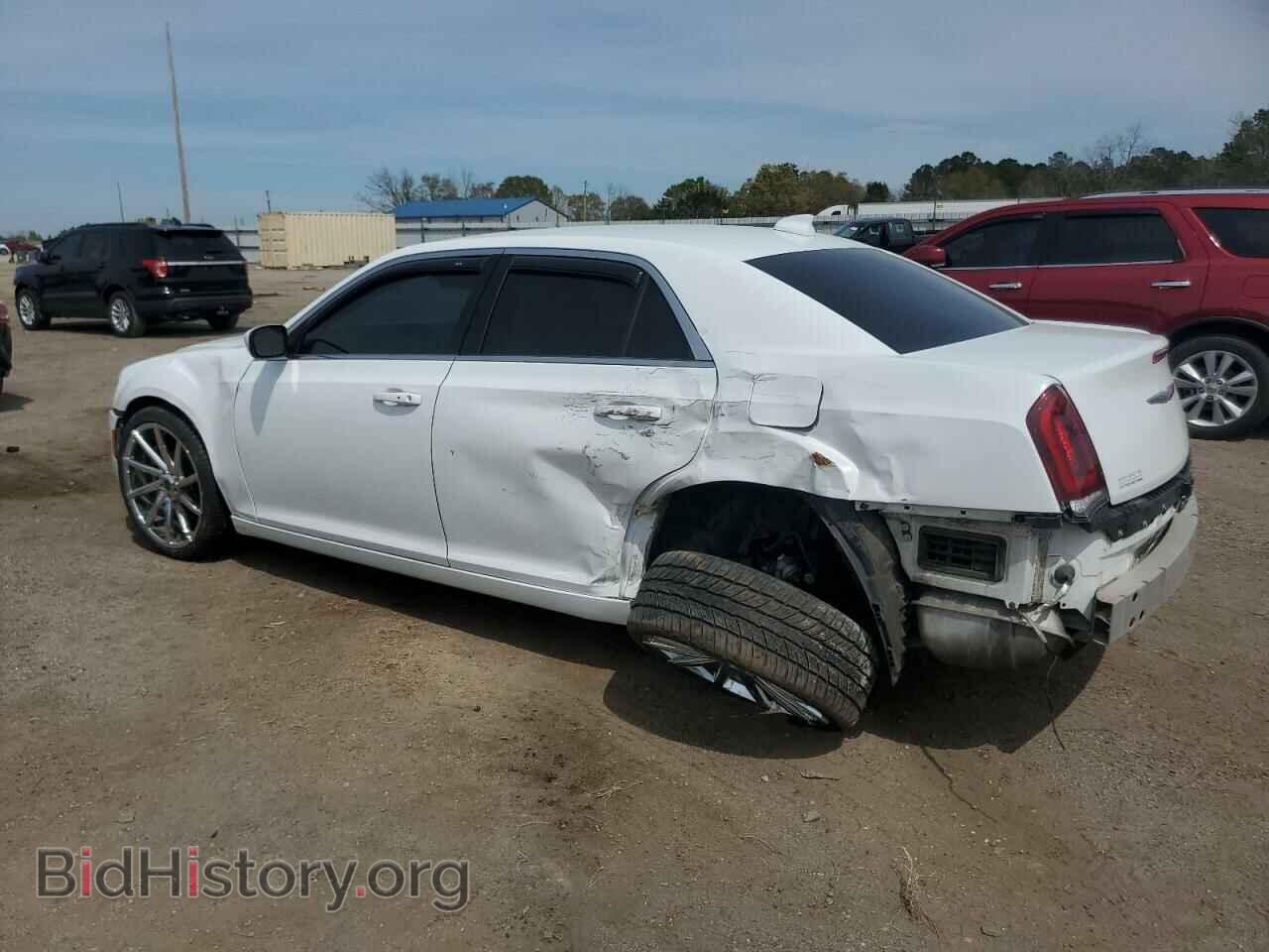 2015 CHRYSLER 300 - VIN: 2C3CCAAG0FH853299 - Фото 2