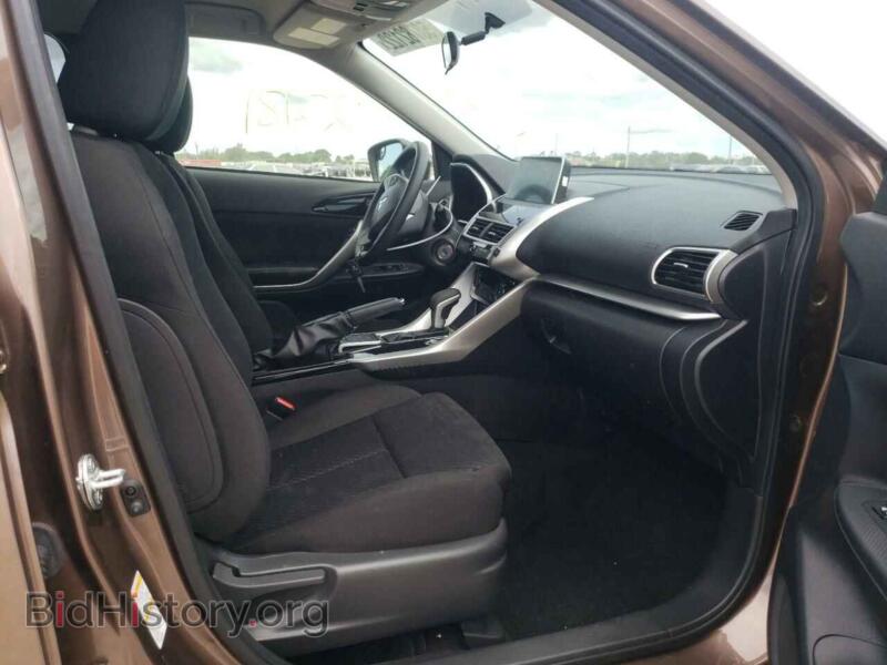 2018 Mitsubishi ECLIPSE (VIN JA4AT4AA4JZ065628) — photo 5 of 10