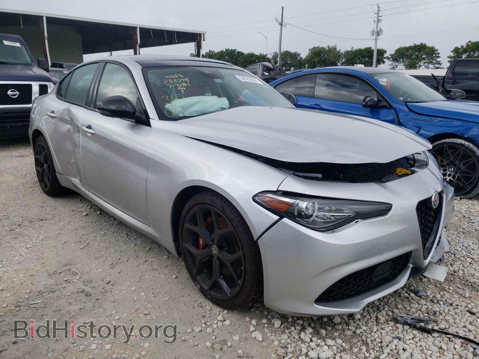 Photo ZARFAMAN7L7638420 - ALFA ROMEO GIULIA 2020