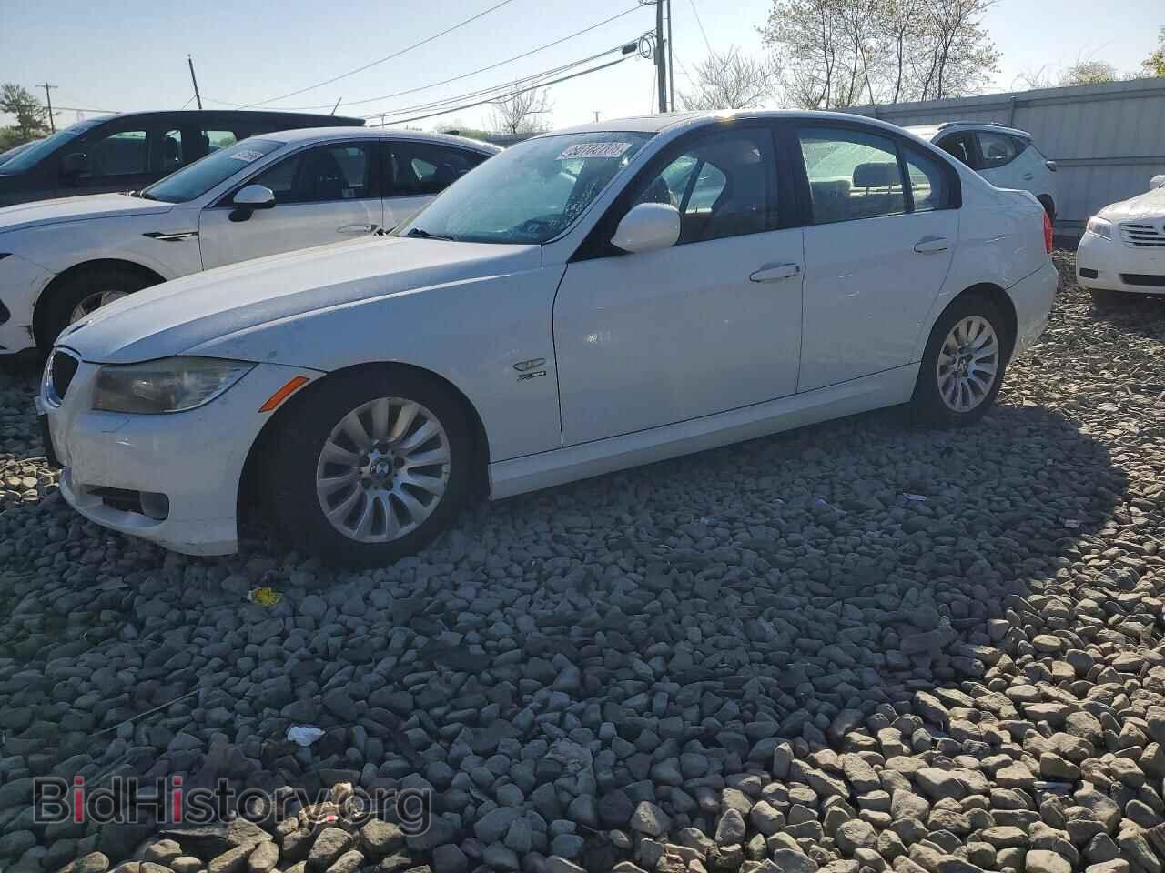 Фотография WBAPK53599A645036 - BMW 3 SERIES 2009