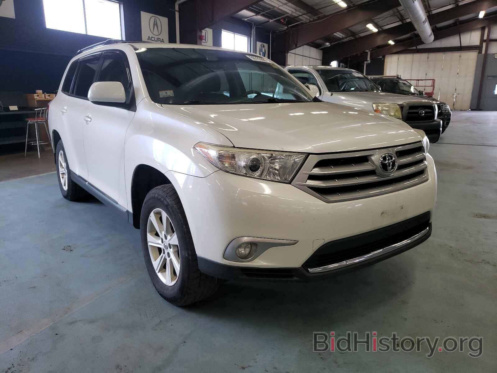 Photo 5TDBK3EH8BS089965 - TOYOTA HIGHLANDER 2011