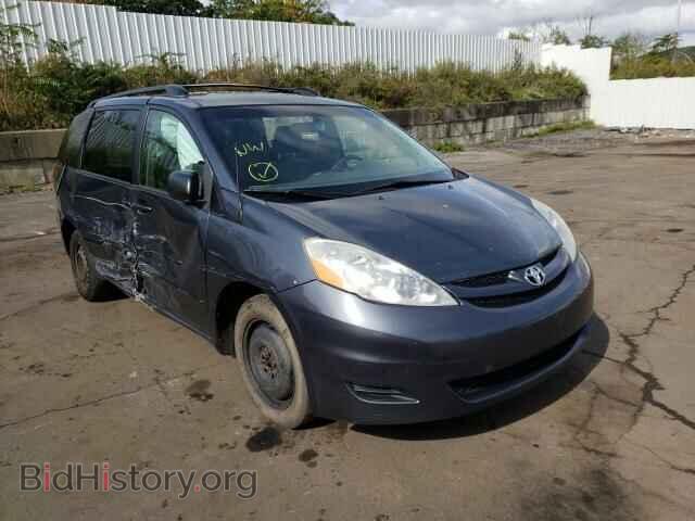 Фотография 5TDKK4CC7AS331267 - TOYOTA SIENNA 2010