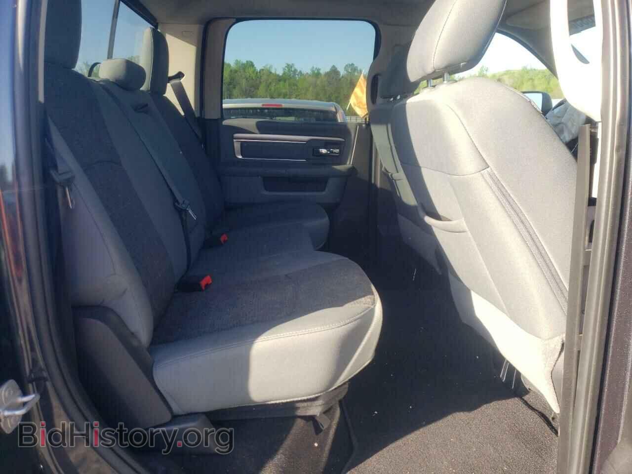 2018 RAM All Models - VIN: 3C6UR5DL4JG237863 - Photo 10