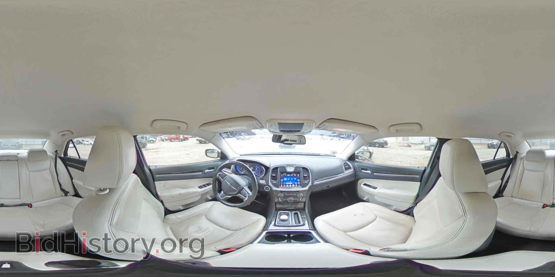 2015 CHRYSLER 300 - VIN: 2C3CCAAG4FH807300 - Фото 14