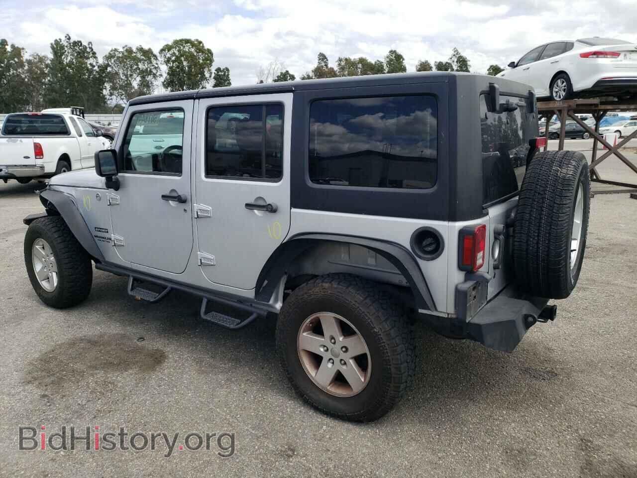 2011 JEEP WRANGLER - VIN: 1J4BA3H1XBL584570 - Фото 2
