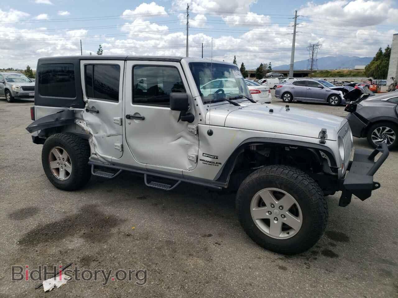 2011 JEEP WRANGLER - VIN: 1J4BA3H1XBL584570 - Фото 4