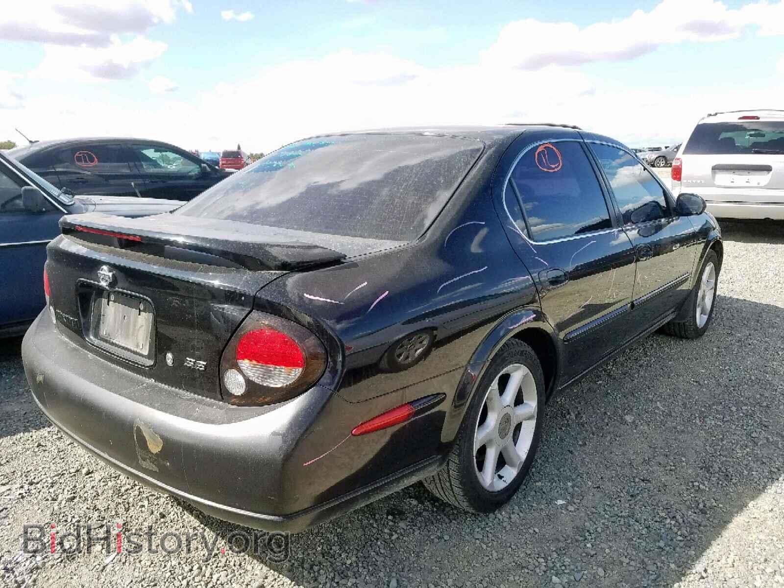 2000 NISSAN MAXIMA - VIN: JN1CA31D5YT767157 - Photo 4