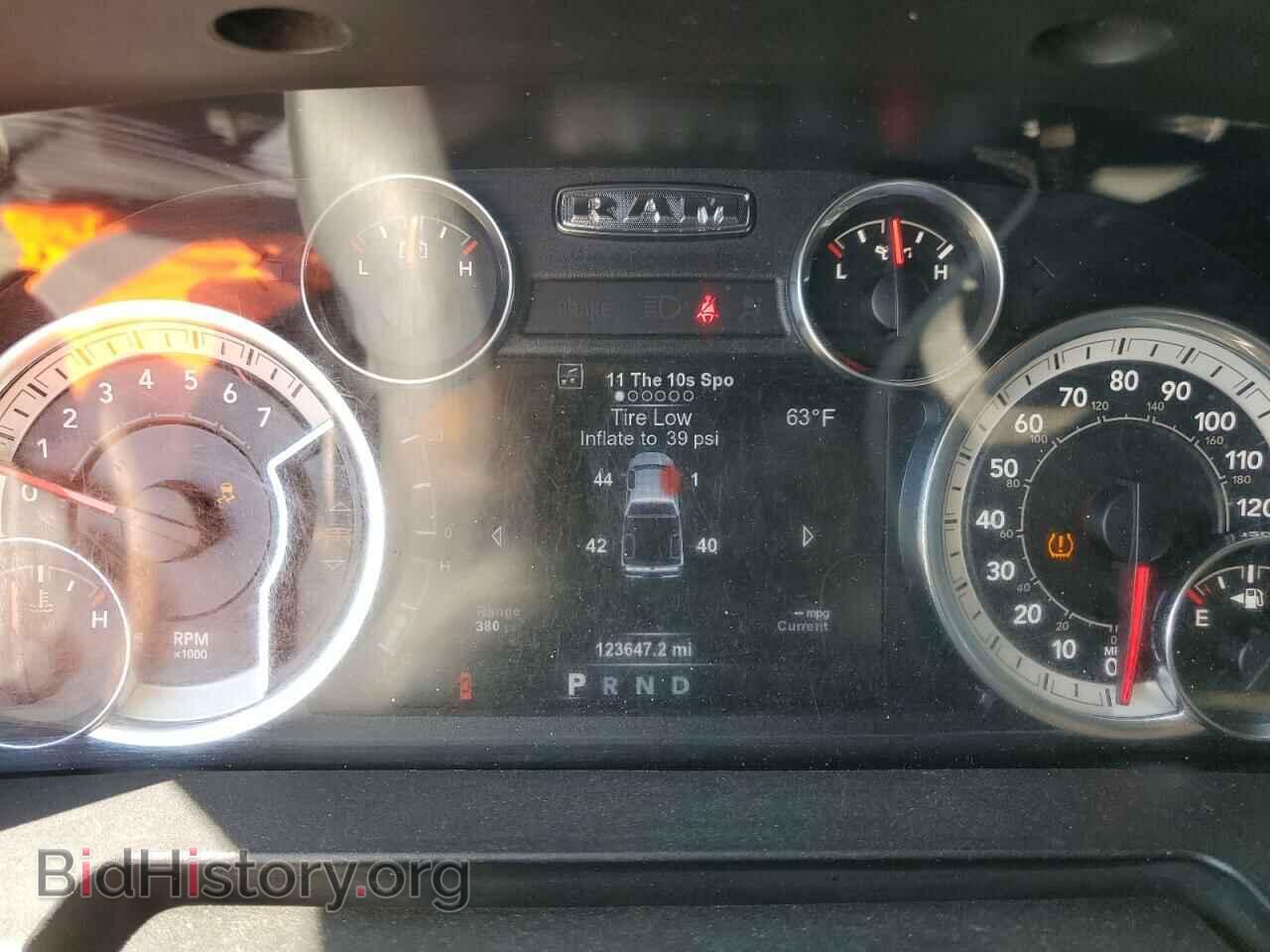 2017 RAM 1500 - VIN: 3C6RR7LT9HG622607 - Фото 9