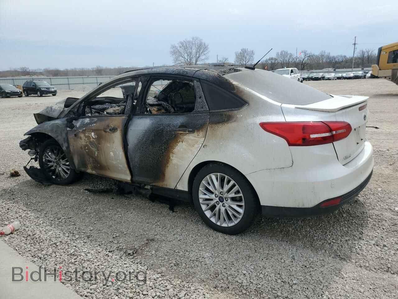 2017 FORD FOCUS - VIN: 1FADP3J29HL245054 - Фото 2