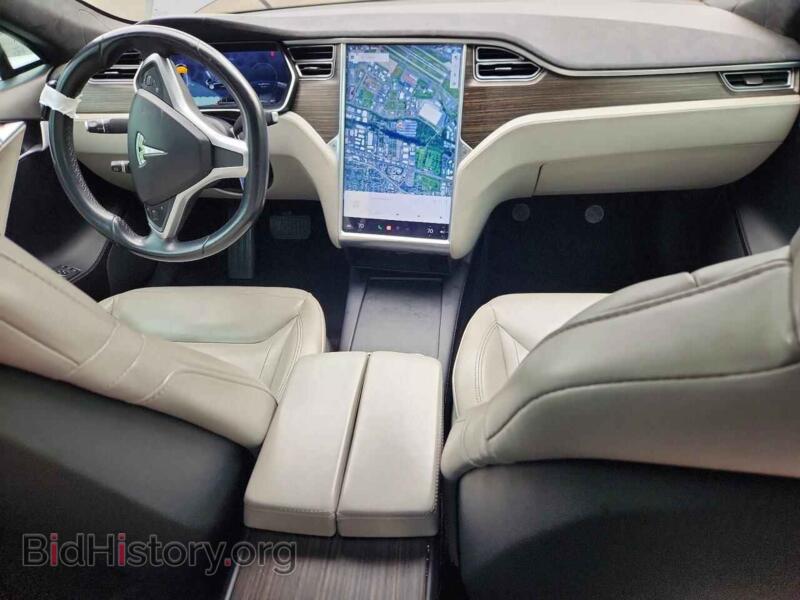 2016 Tesla MODEL S (VIN 5YJSA1E26GF133167) — фото 8 из 14