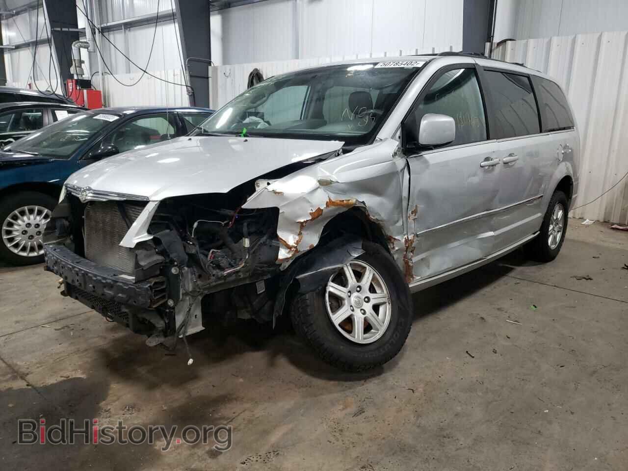 2010 CHRYSLER MINIVAN - VIN: 2A4RR5D10AR271123 - Фото 2