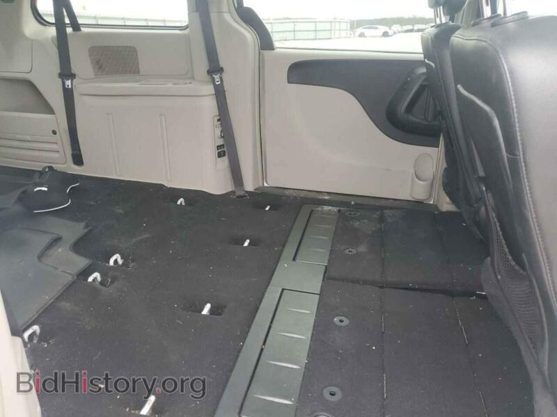 2016 Chrysler MINIVAN (VIN 2C4RC1BG0GR294689) — photo 11 of 15