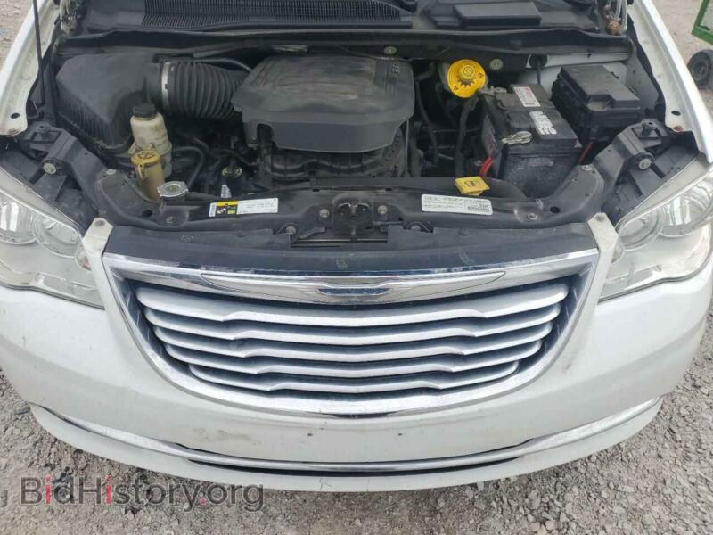 2016 Chrysler MINIVAN (VIN 2C4RC1BG0GR294689) — photo 13 of 15