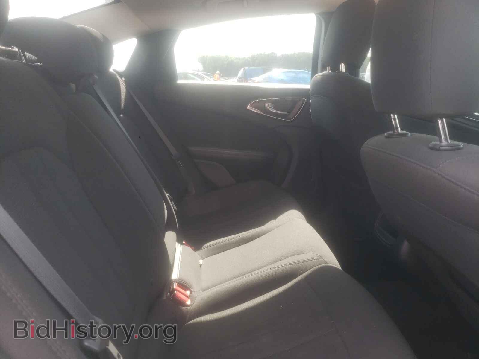 2016 CHRYSLER 200 - VIN: 1C3CCCAB2GN155589 - Фото 6