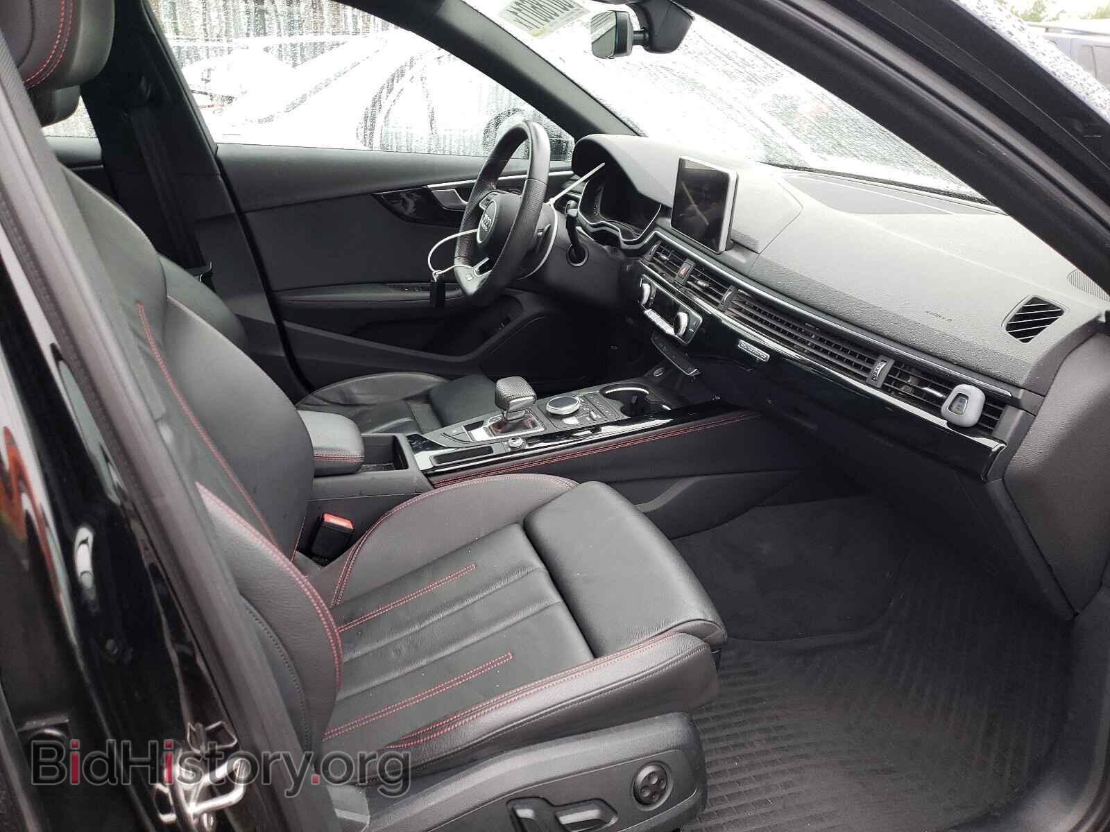 2019 AUDI A4 - VIN: WAUENAF46KA066621 - Фото 5