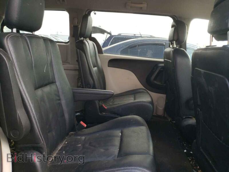 2016 Chrysler MINIVAN (VIN 2C4RC1BG9GR186586) — photo 6 of 10