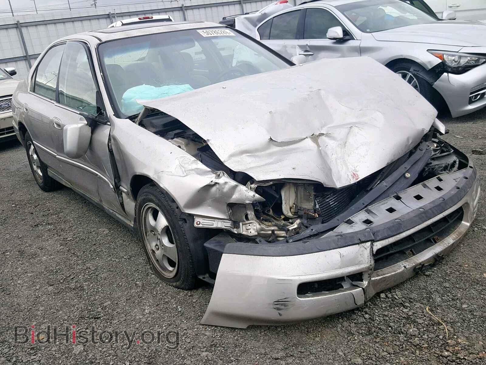 Photo 1HGCD560XVA267848 - HONDA ACCORD SE 1997