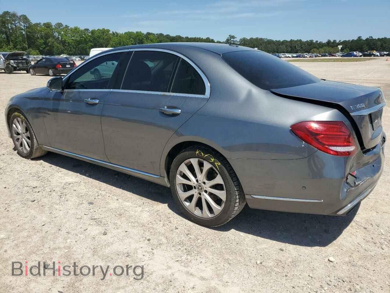2018 MERCEDES-BENZ E-CLASS - VIN: WDDZF4JB5JA338847 - Фото 2