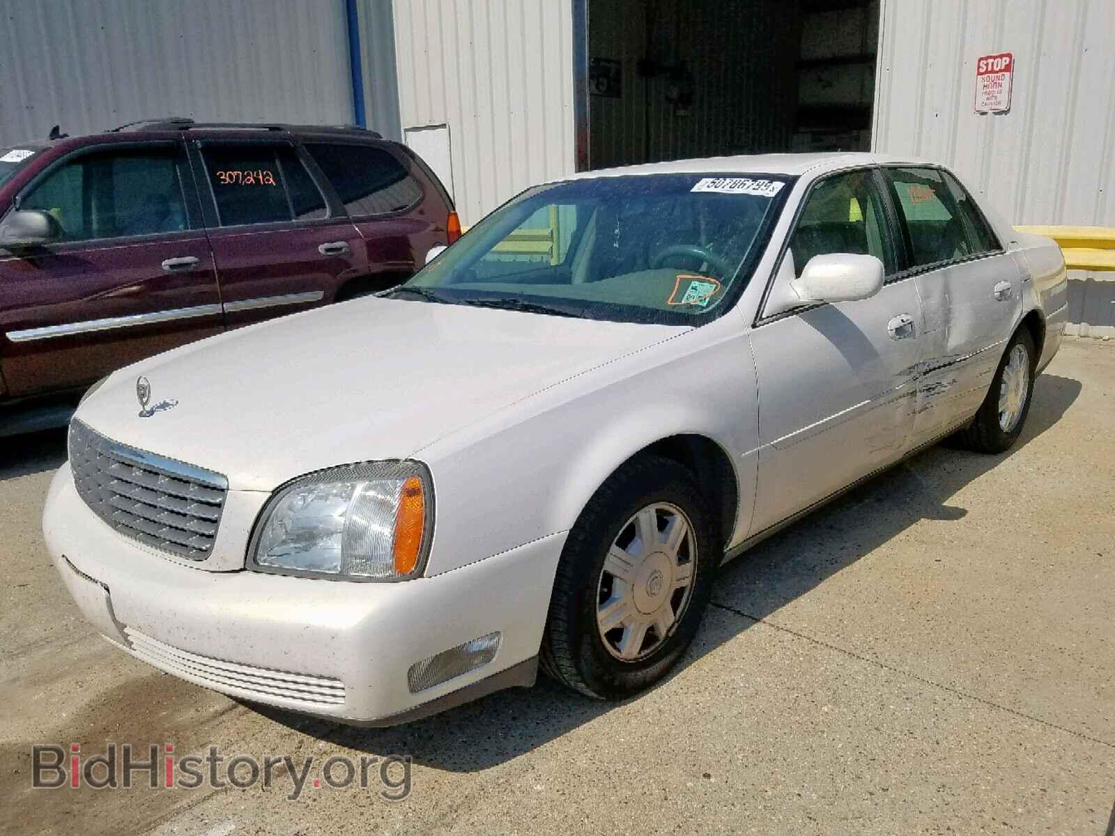 2005 CADILLAC DEVILLE - VIN: 1G6KD54Y25U240888 - Photo 2