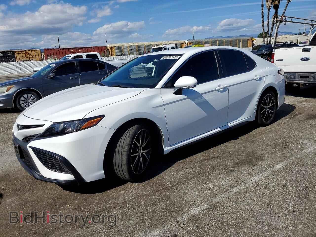 Фотография 4T1G11AK3RU845587 - TOYOTA CAMRY 2024
