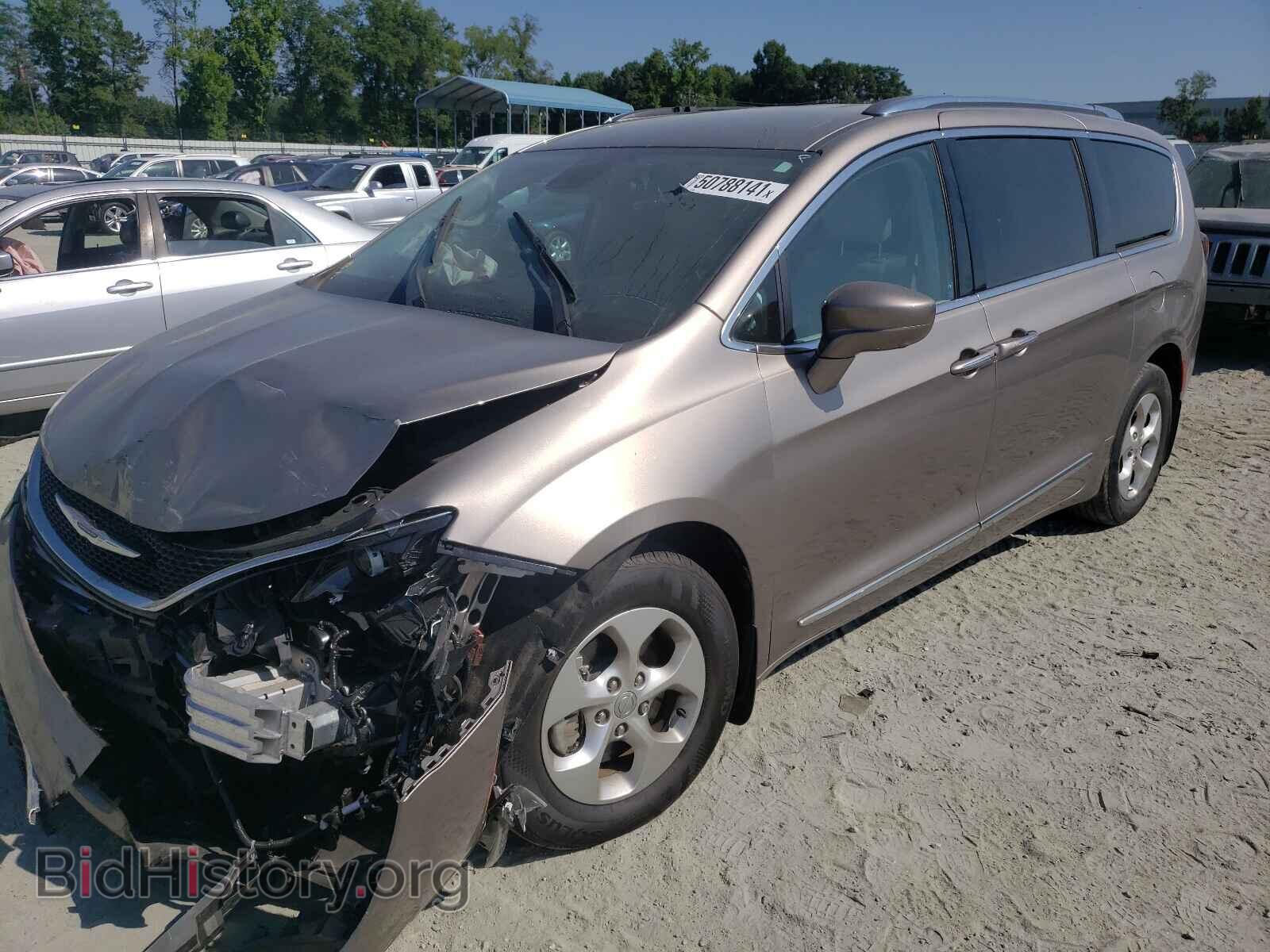 2017 CHRYSLER PACIFICA - VIN: 2C4RC1EG2HR653487 - Photo 2