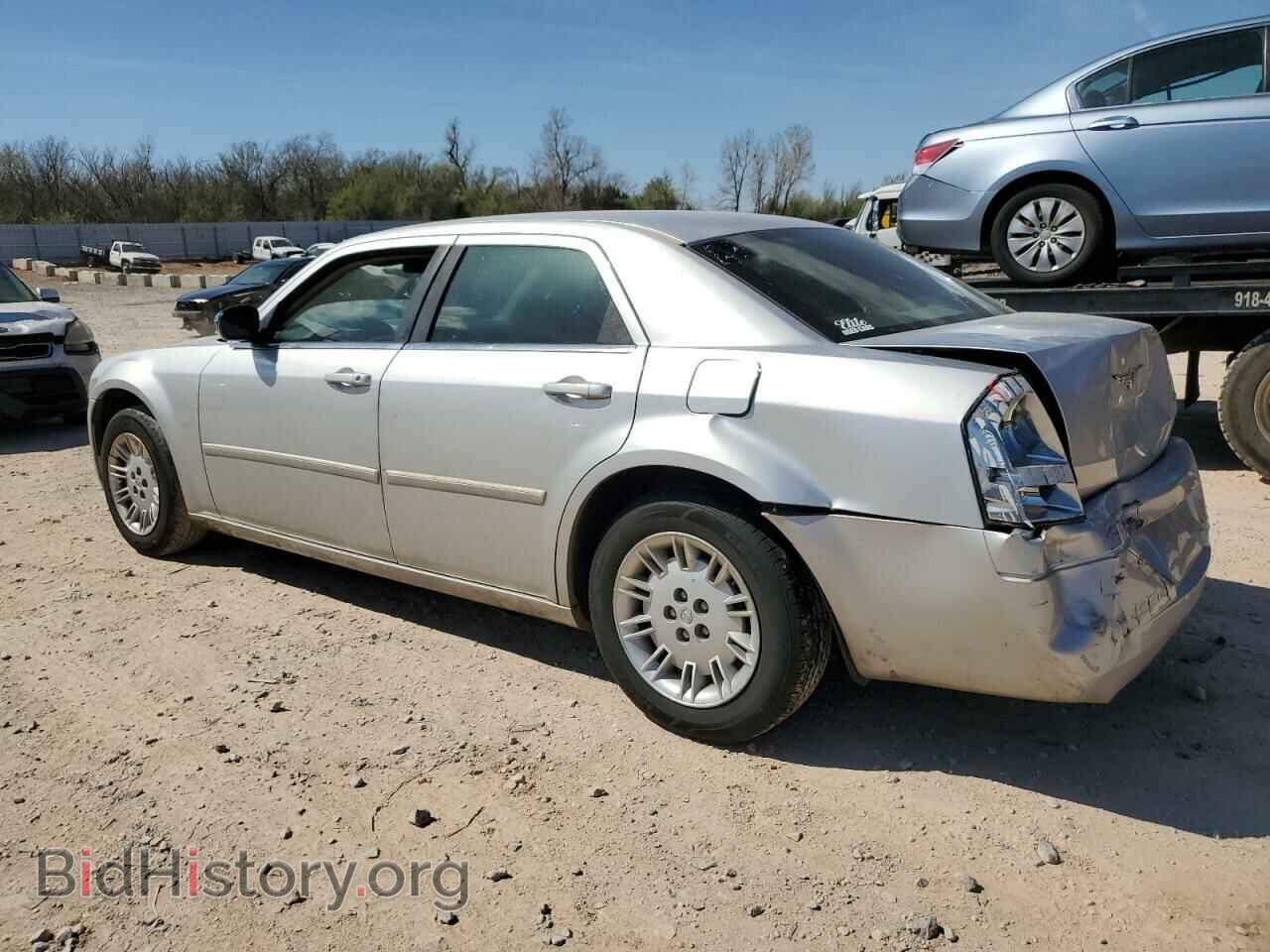 2006 CHRYSLER 300 - VIN: 2C3KA43R96H366488 - Фото 2