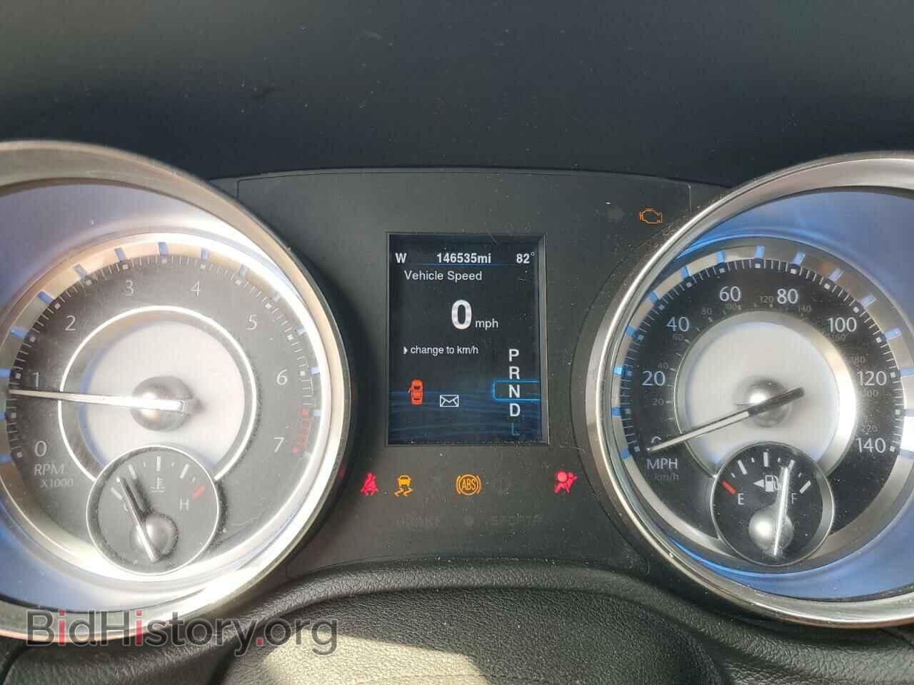 2014 CHRYSLER 300 - VIN: 2C3CCAAG3EH378035 - Фото 9