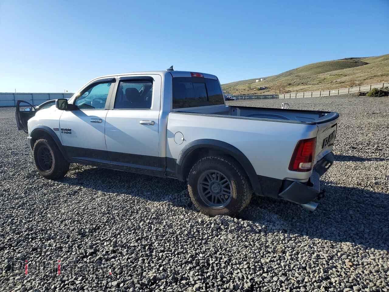 2018 RAM 1500 - VIN: 1C6RR7YT2JS156252 - Фото 2