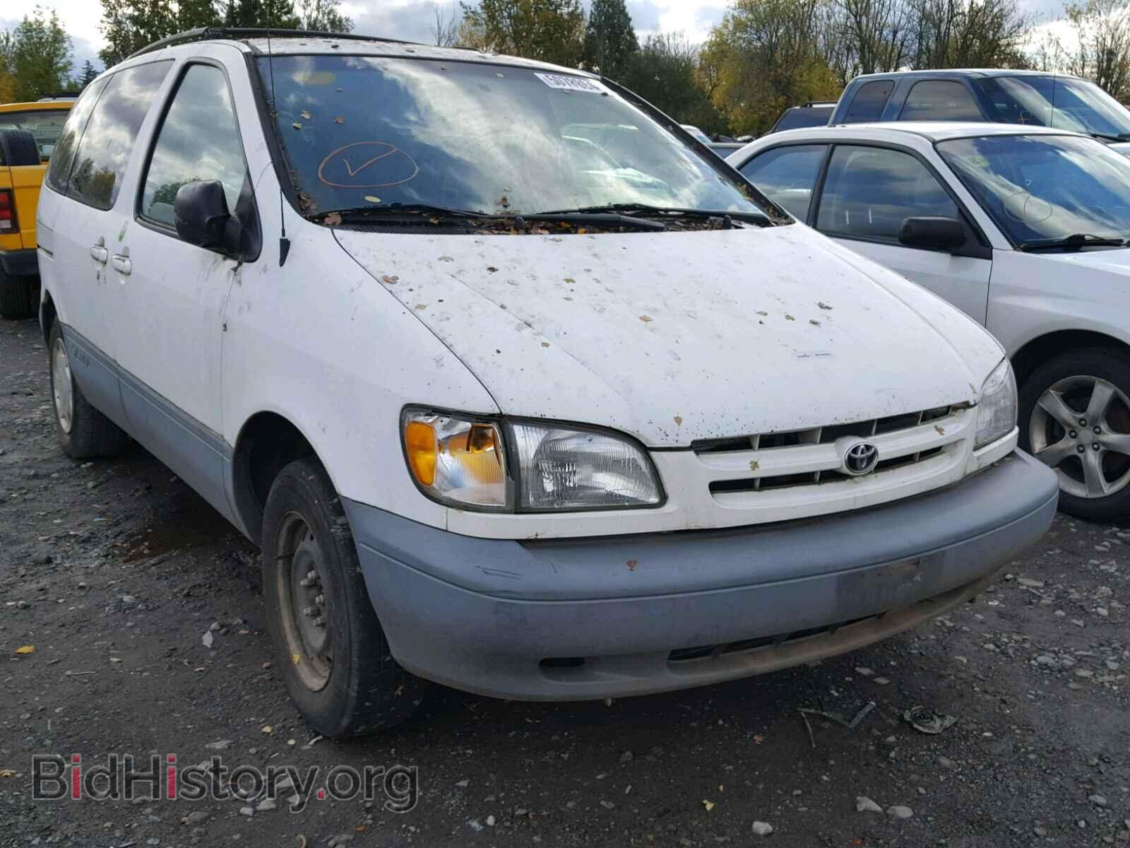 Photo 4T3ZF13C6XU135829 - TOYOTA SIENNA LE 1999