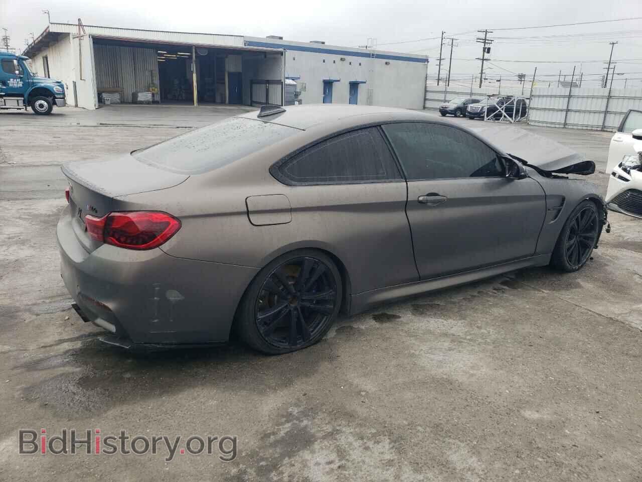 2016 BMW M4 - VIN: WBS3R9C55GK337902 - Фото 3