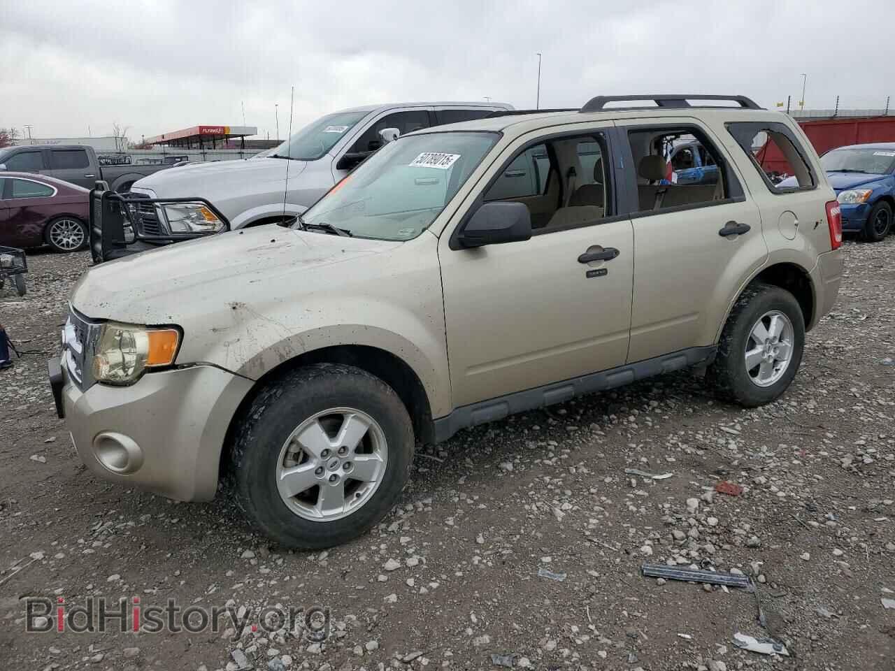 Фотография 1FMCU0D73BKA68188 - FORD ESCAPE 2011