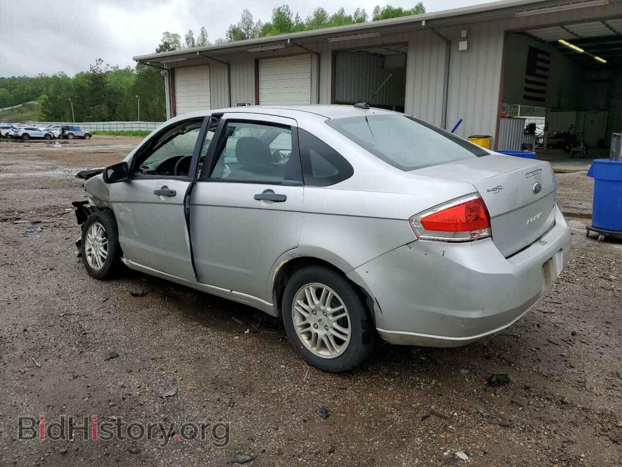 2011 FORD FOCUS - VIN: 1FAHP3FN0BW141109 - Фото 2